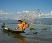 Die Einbeinruderer des Inle-See`s haben eine besondere Form der Fortbewegung im Wasser, die nur hier vorkommt.